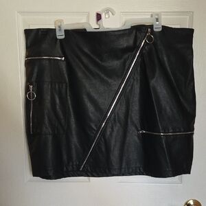 Fashion Nova Black Mini Skirt with Zipper Accents